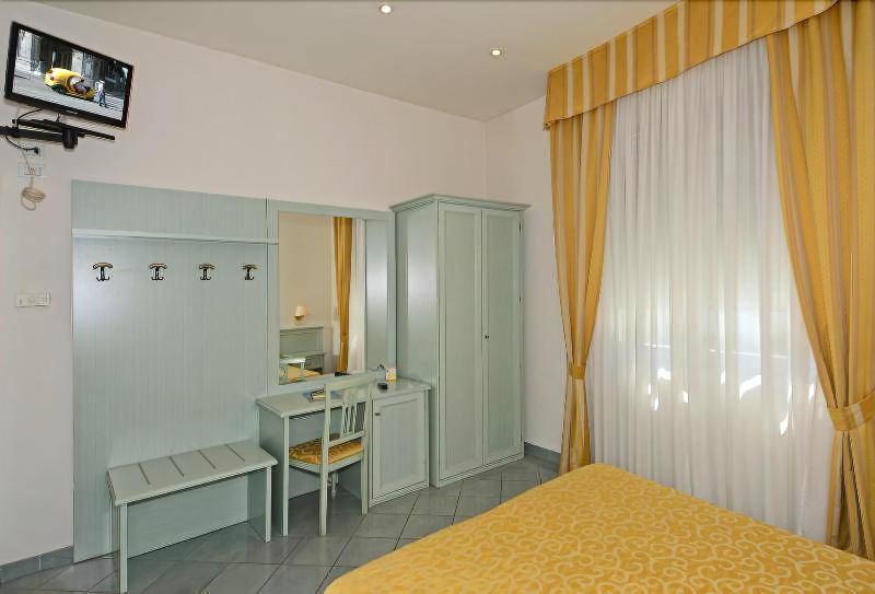 Hotel Garden Viareggio Luaran gambar