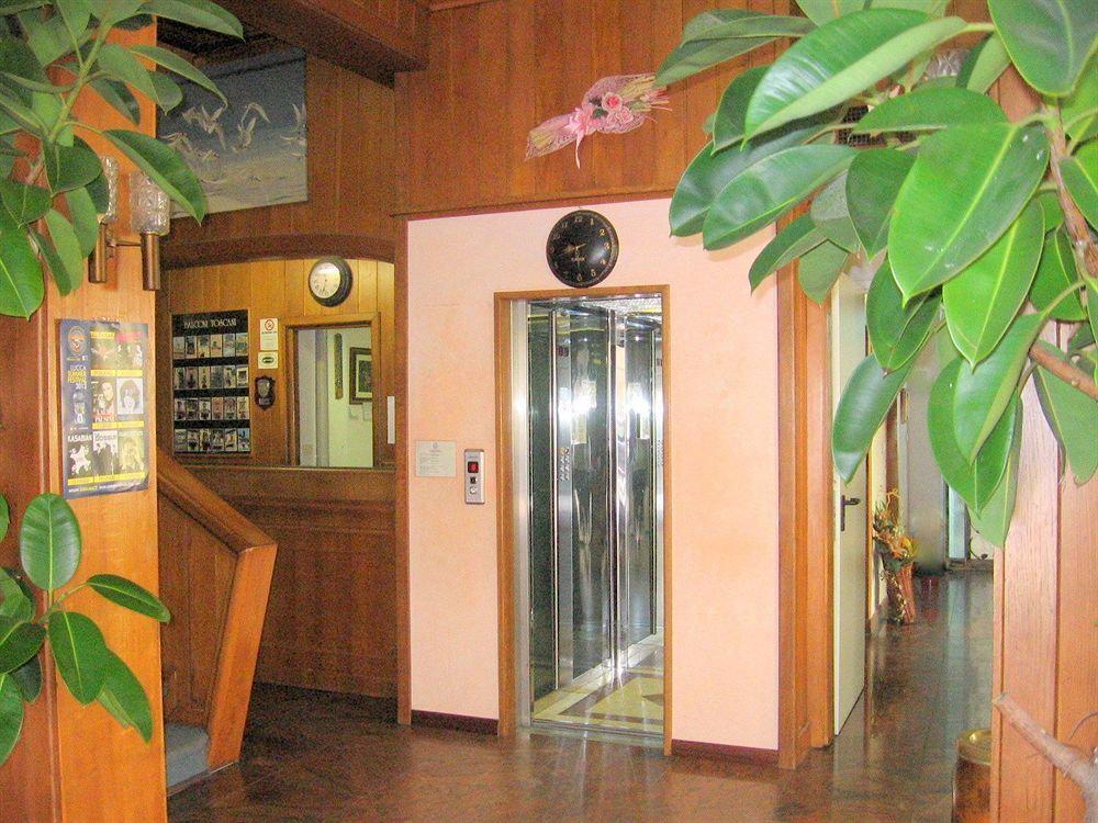 Hotel Garden Viareggio Luaran gambar