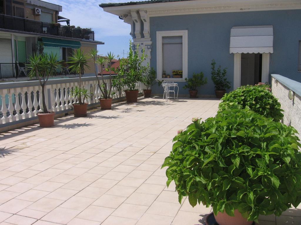 Hotel Garden Viareggio Luaran gambar